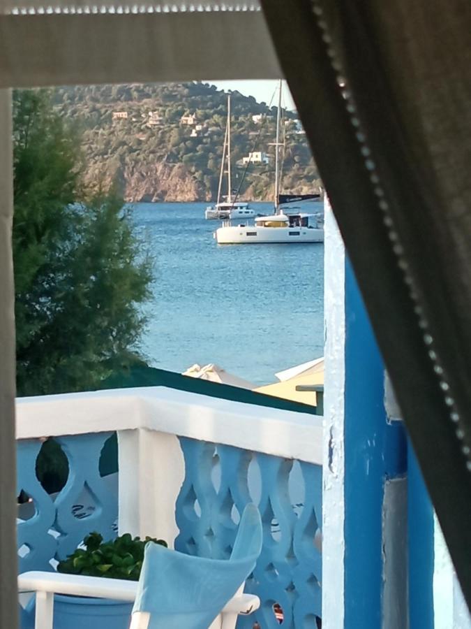 Anneta'S Suite Agia Marina  Esterno foto